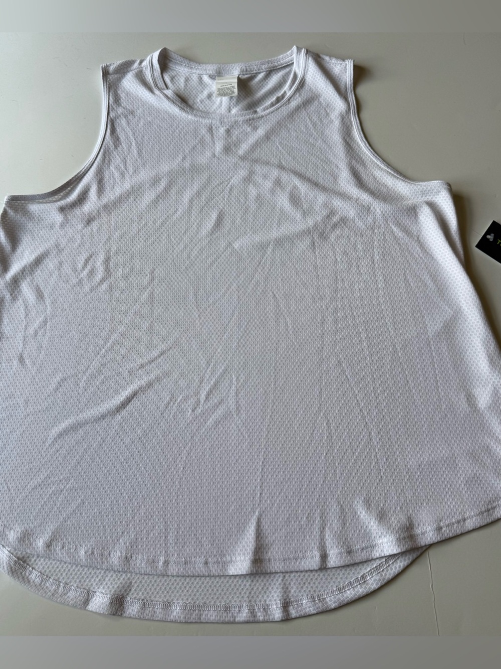 New women's large mesh workout gear tank top